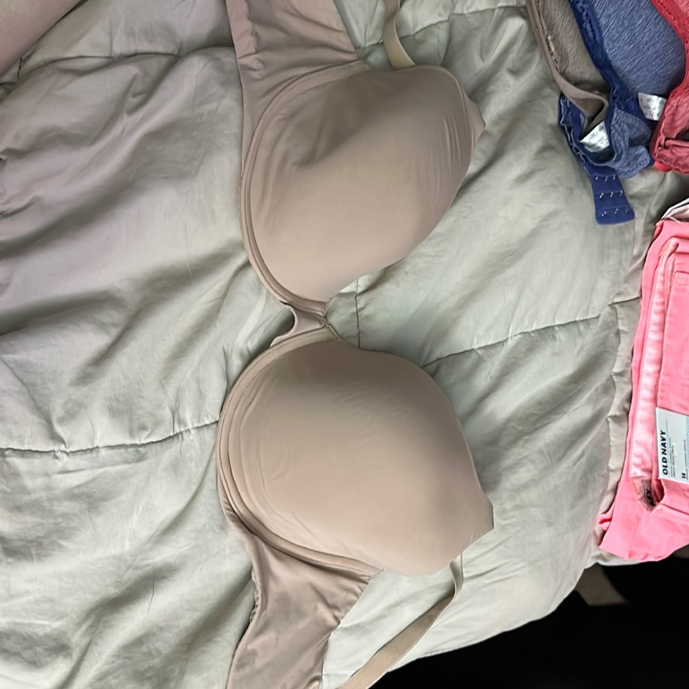Victoria’s Secret Tshirt Bra